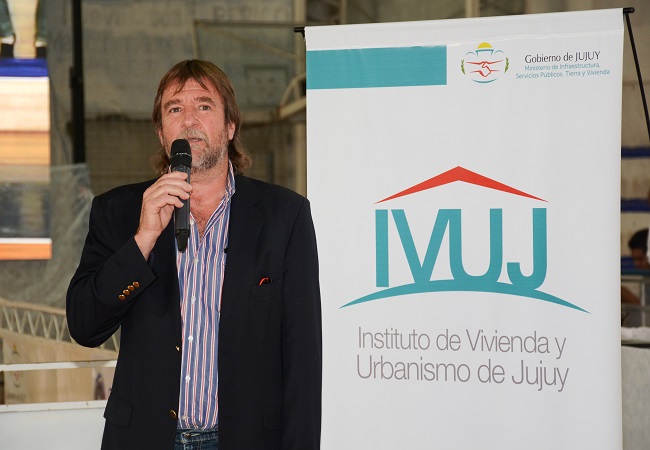 201216 Ministro Jorge Rizzotti acompañó al IVUJ en el sorteo de viviendas de Perico
