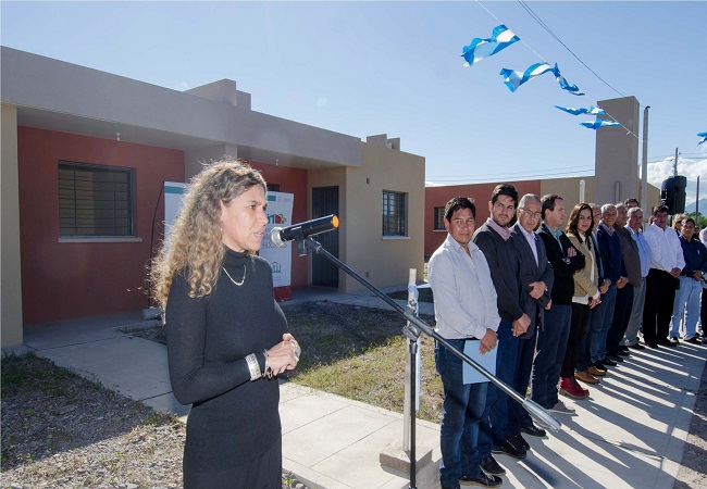 270417 Corte de cintas inaugural del grupo habitacional 4