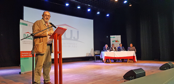 Gustavo Muro vocal social felicito a titulares de Escrituras